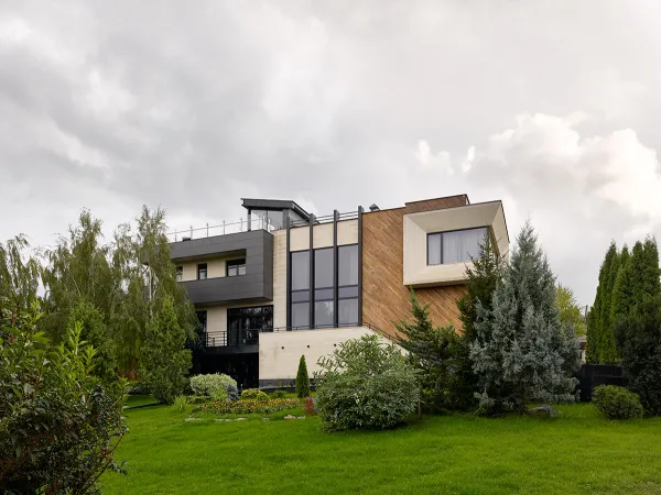 Mountain House / Almaty, Kazakhstan