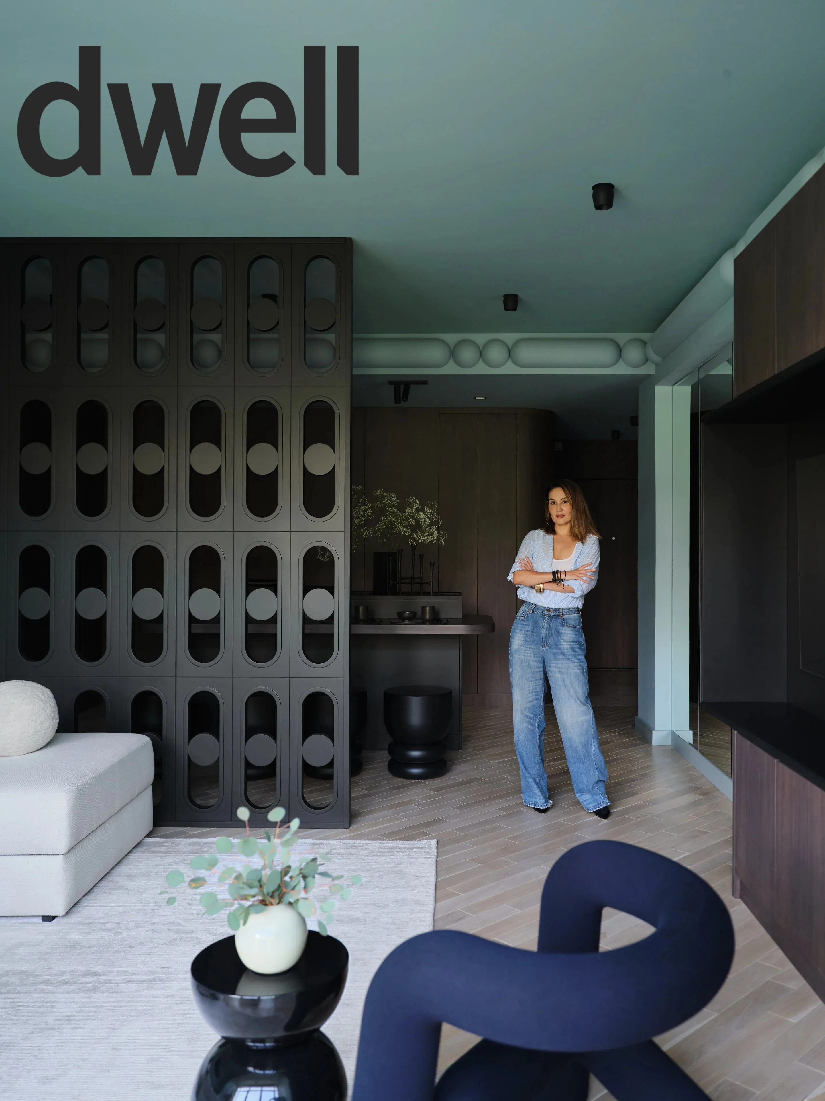 An Interior with Character: Dark Tones and Refined Forms in an Almaty Apartment